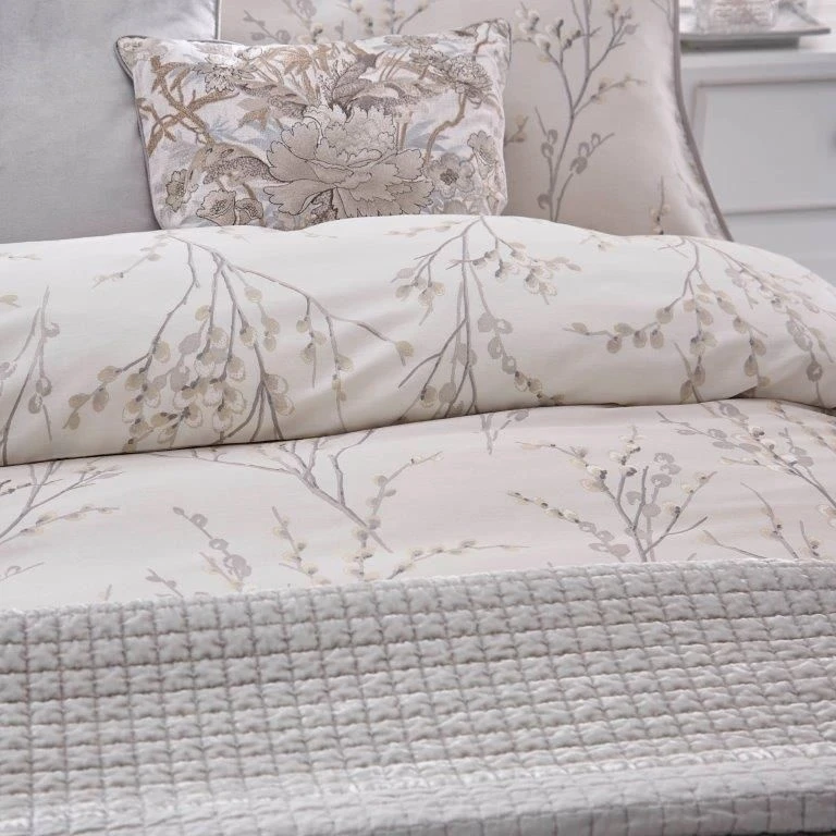 Laura Ashley Pussy Willow Dove Grey Duvet Set - Image 3