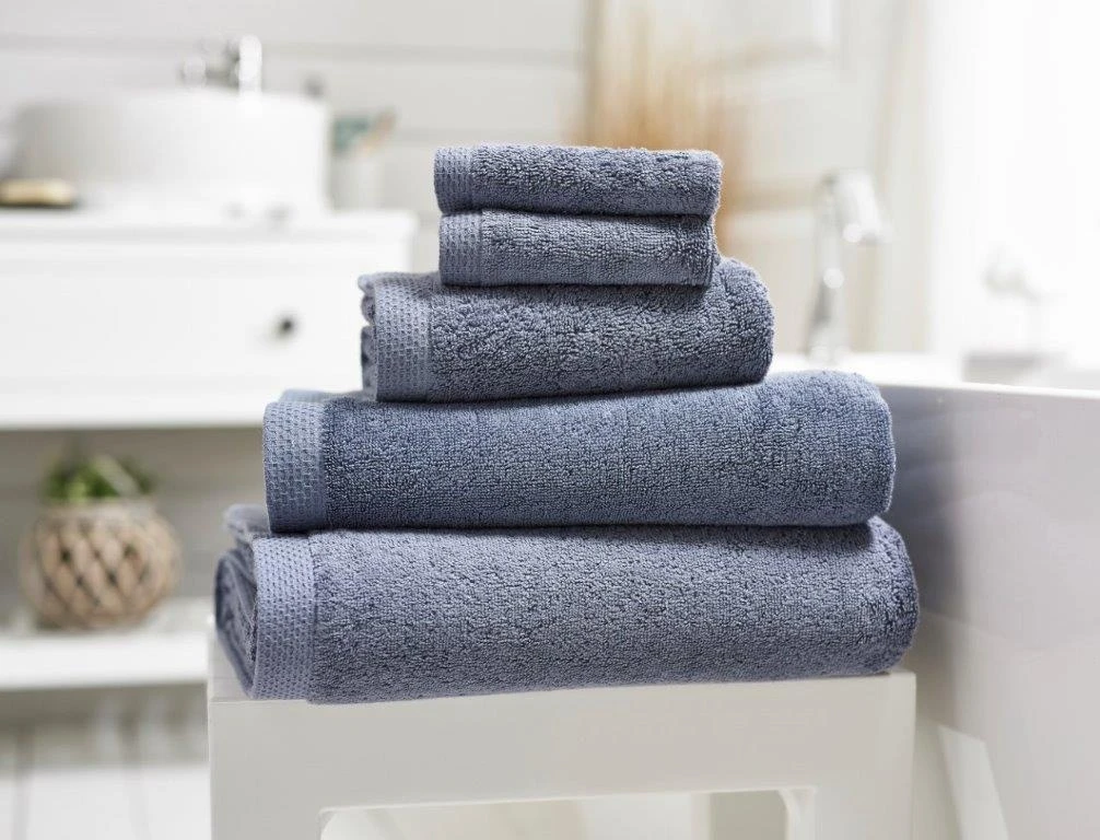 The Lyndon Company Egyptian Spa Towel Midnight - Image 2